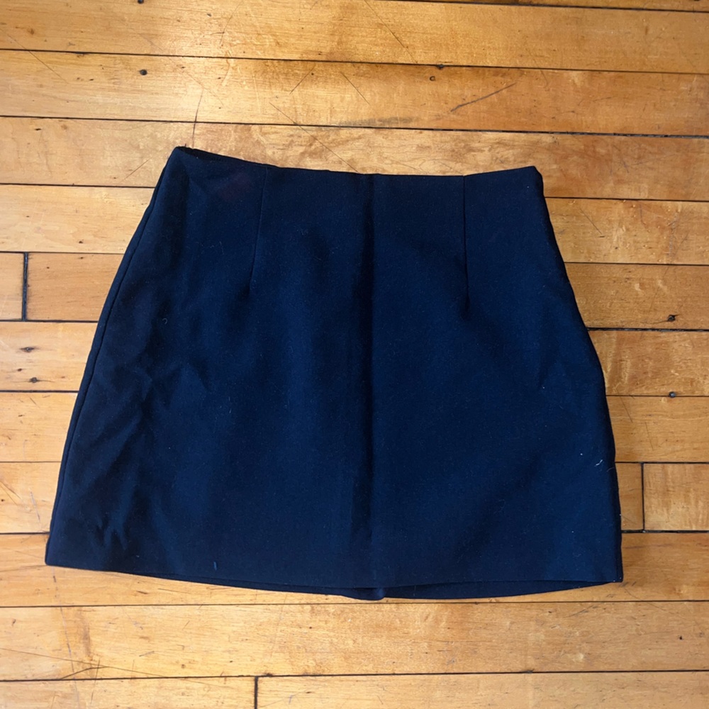 Abercrombie Black Scarlett Mini Skort